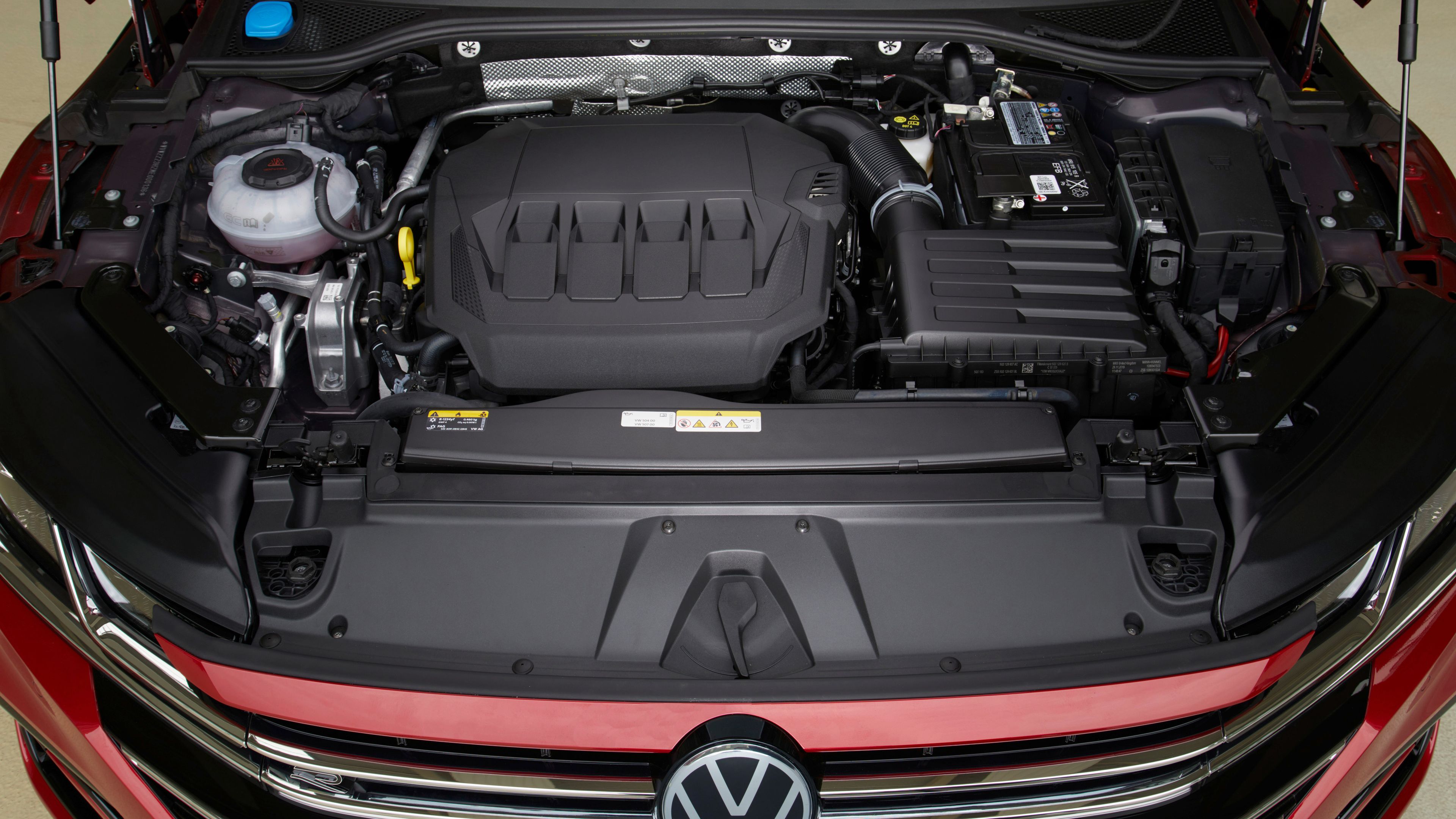 Volkswagen Arteon R-Line Volkswagen Arteon R-Line 2.0TSI Turbocharged Engine